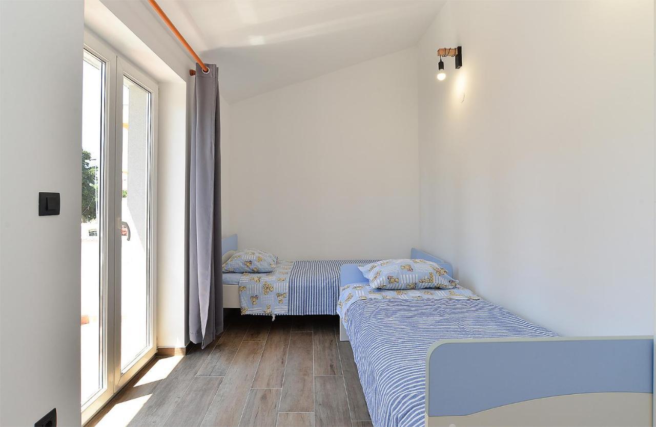 Apartments Elizabeta 1701 Fažana エクステリア 写真
