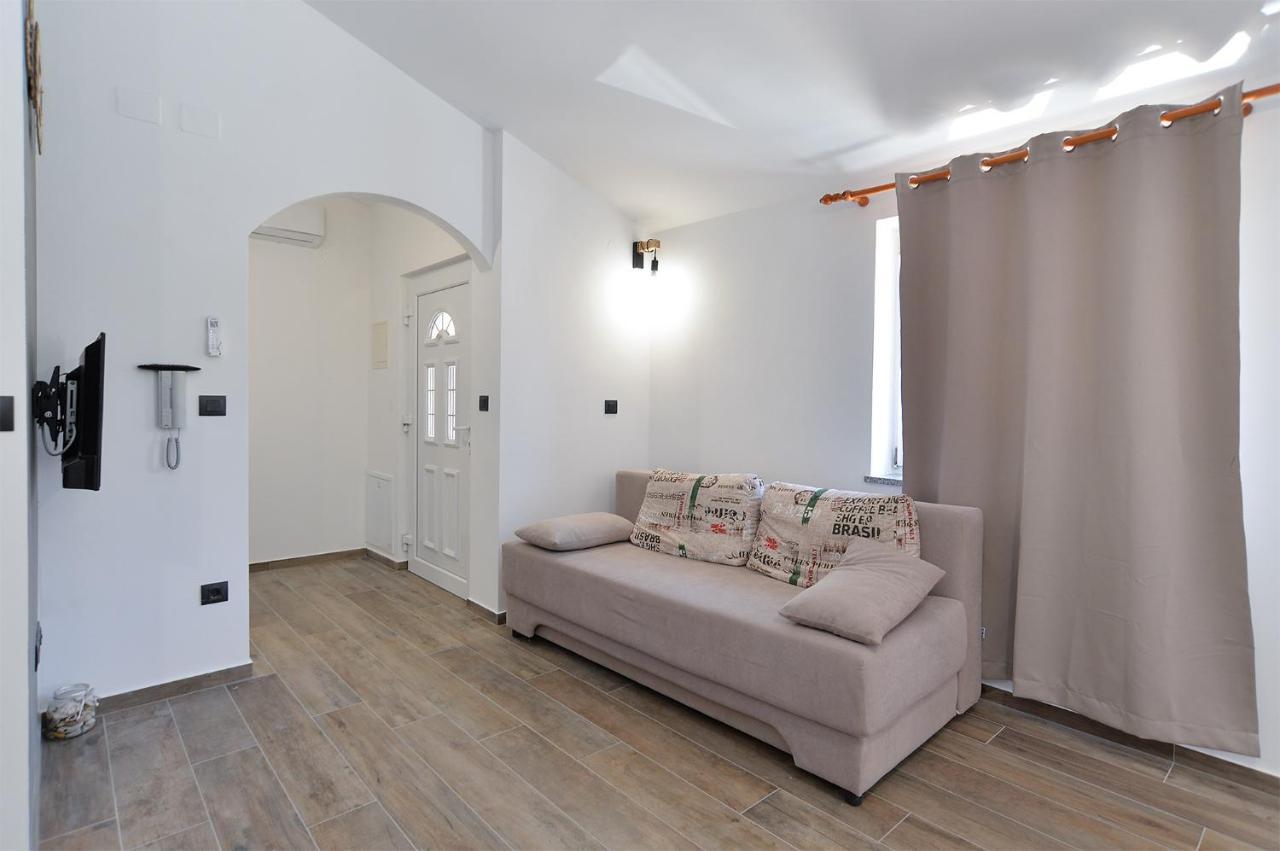 Apartments Elizabeta 1701 Fažana エクステリア 写真