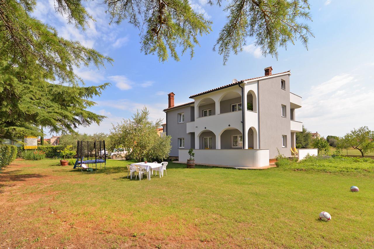 Apartments Elizabeta 1701 Fažana エクステリア 写真