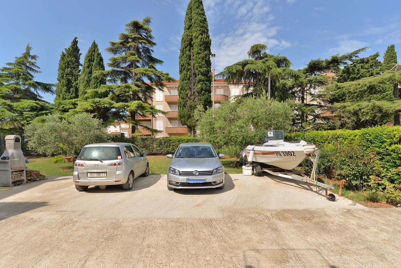 Apartments Elizabeta 1701 Fažana エクステリア 写真