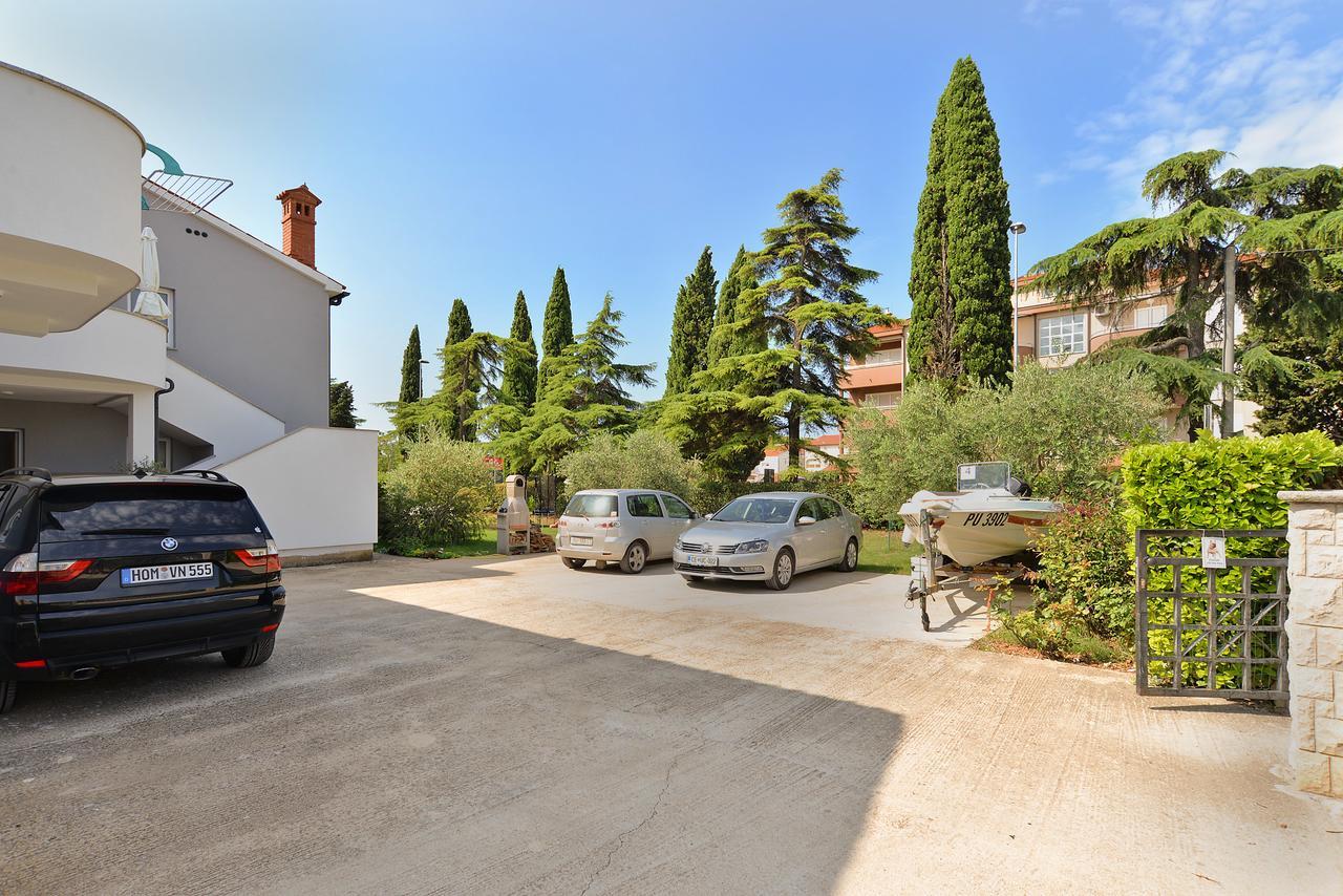 Apartments Elizabeta 1701 Fažana エクステリア 写真